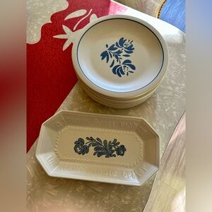 Set of 8 Pfaltzgraff Stoneware Dinner Plates 9 7/8” + 1 Bread Tray